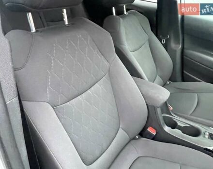 Серый Тойота Corolla Cross, объемом двигателя 2 л и пробегом 4 тыс. км за 24000 $, фото 49 на Automoto.ua