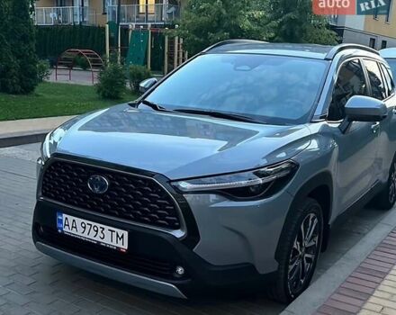 Серый Тойота Corolla Cross, объемом двигателя 2 л и пробегом 57 тыс. км за 34000 $, фото 1 на Automoto.ua