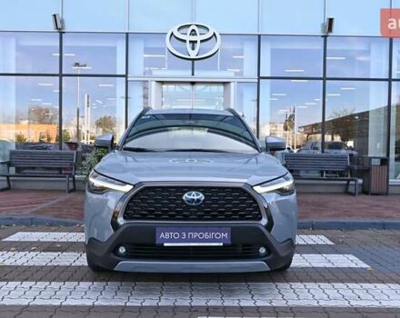 Серый Тойота Corolla Cross, объемом двигателя 2 л и пробегом 12 тыс. км за 31550 $, фото 4 на Automoto.ua