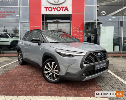 Серый Тойота Corolla Cross, объемом двигателя 2 л и пробегом 40 тыс. км за 35077 $, фото 2 на Automoto.ua