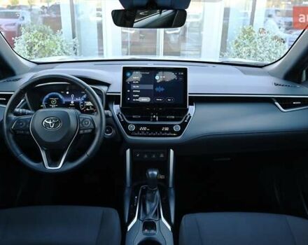 Серый Тойота Corolla Cross, объемом двигателя 2 л и пробегом 12 тыс. км за 31550 $, фото 7 на Automoto.ua