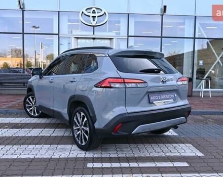 Серый Тойота Corolla Cross, объемом двигателя 2 л и пробегом 12 тыс. км за 31550 $, фото 1 на Automoto.ua