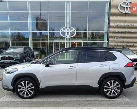 Серый Тойота Corolla Cross, объемом двигателя 2 л и пробегом 16 тыс. км за 39681 $, фото 2 на Automoto.ua