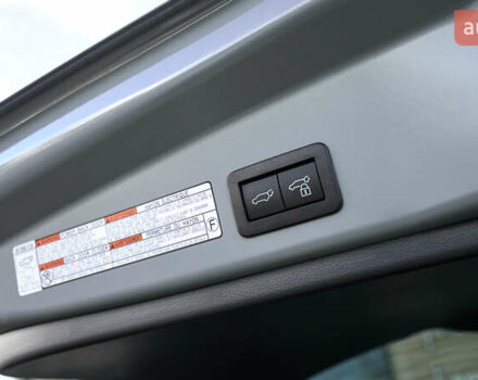 Сірий Тойота Corolla Cross, об'ємом двигуна 2 л та пробігом 3 тис. км за 39739 $, фото 10 на Automoto.ua