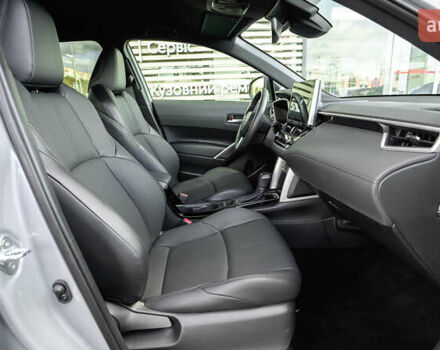 Сірий Тойота Corolla Cross, об'ємом двигуна 2 л та пробігом 3 тис. км за 39739 $, фото 5 на Automoto.ua