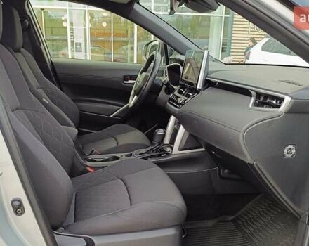 Серый Тойота Corolla Cross, объемом двигателя 2 л и пробегом 16 тыс. км за 39681 $, фото 5 на Automoto.ua