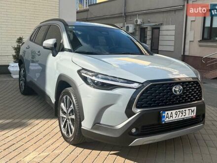 Тойота Corolla Cross 2023 в Киеве на Automoto.ua Серый Тойота Corolla Cross, объемом двигателя 2 л и пробегом 57 тыс. км за 34000 $, фото 1 на Automoto.ua
