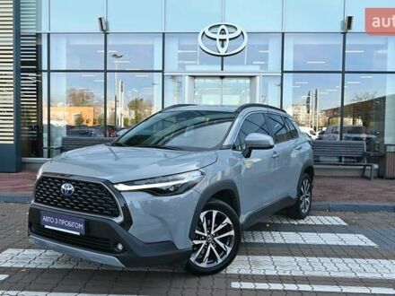 Тойота Corolla Cross 2023 в Киеве на Automoto.ua Серый Тойота Corolla Cross, объемом двигателя 2 л и пробегом 12 тыс. км за 31550 $, фото 1 на Automoto.ua