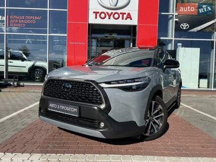 Сірий Тойота Corolla Cross, об'ємом двигуна 1.99 л та пробігом 4 тис. км за 38740 $, фото 1 на Automoto.ua