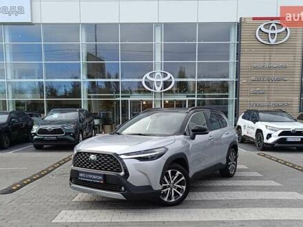 Серый Тойота Corolla Cross, объемом двигателя 2 л и пробегом 16 тыс. км за 39681 $, фото 1 на Automoto.ua