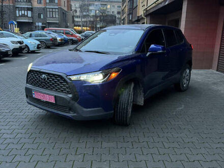 Синий Тойота Corolla Cross, объемом двигателя 2 л и пробегом 110 тыс. км за 22500 $, фото 1 на Automoto.ua