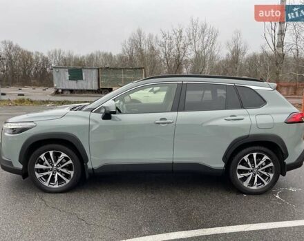 Зелений Тойота Corolla Cross, об'ємом двигуна 2 л та пробігом 49 тис. км за 35500 $, фото 3 на Automoto.ua