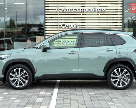 Зеленый Тойота Corolla Cross, объемом двигателя 2 л и пробегом 20 тыс. км за 37687 $, фото 2 на Automoto.ua