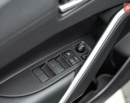 Зеленый Тойота Corolla Cross, объемом двигателя 2 л и пробегом 20 тыс. км за 37687 $, фото 13 на Automoto.ua