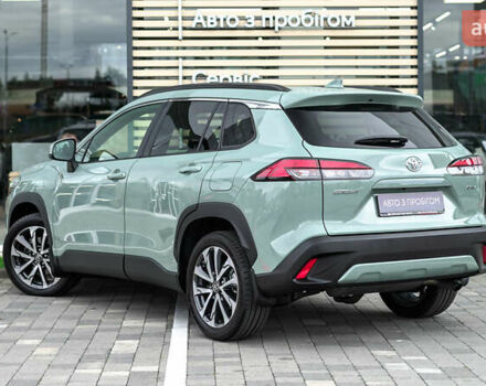 Зеленый Тойота Corolla Cross, объемом двигателя 2 л и пробегом 20 тыс. км за 37687 $, фото 1 на Automoto.ua