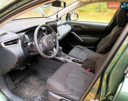 Зеленый Тойота Corolla Cross, объемом двигателя 1.99 л и пробегом 1 тыс. км за 29000 $, фото 7 на Automoto.ua