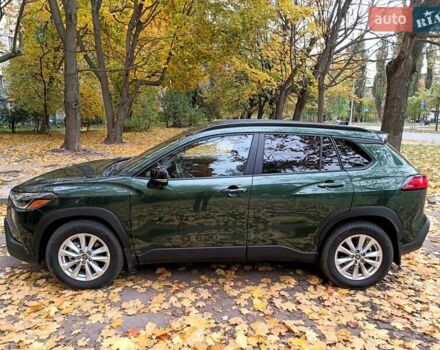 Зеленый Тойота Corolla Cross, объемом двигателя 1.99 л и пробегом 1 тыс. км за 29000 $, фото 4 на Automoto.ua