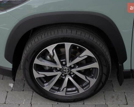 Зеленый Тойота Corolla Cross, объемом двигателя 2 л и пробегом 20 тыс. км за 37687 $, фото 11 на Automoto.ua