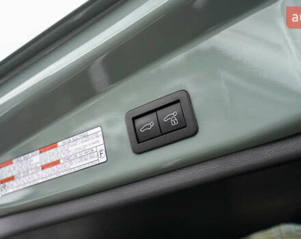 Зеленый Тойота Corolla Cross, объемом двигателя 2 л и пробегом 20 тыс. км за 37687 $, фото 10 на Automoto.ua