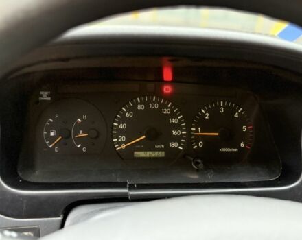 Белый Тойота Grand Hiace, объемом двигателя 2.5 л и пробегом 412 тыс. км за 4499 $, фото 7 на Automoto.ua