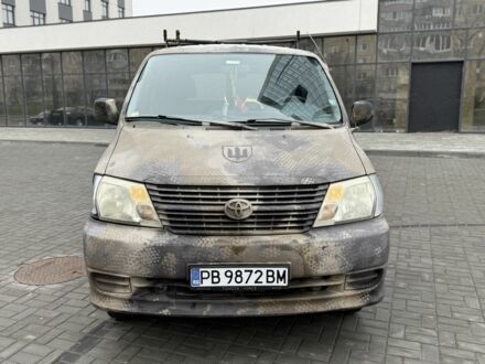 Белый Тойота Grand Hiace, объемом двигателя 2.5 л и пробегом 412 тыс. км за 4499 $, фото 1 на Automoto.ua