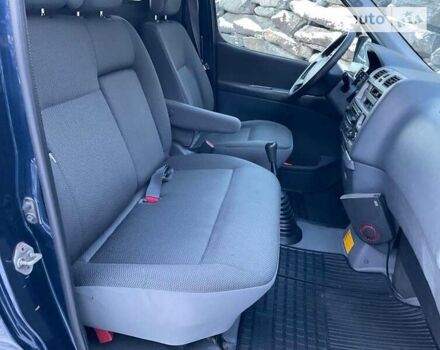 Синій Тойота Grand Hiace, об'ємом двигуна 2.5 л та пробігом 233 тис. км за 12300 $, фото 41 на Automoto.ua