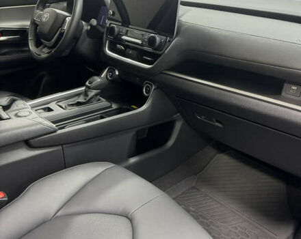 Черный Тойота Grand Highlander, объемом двигателя 2.5 л и пробегом 45 тыс. км за 67000 $, фото 34 на Automoto.ua