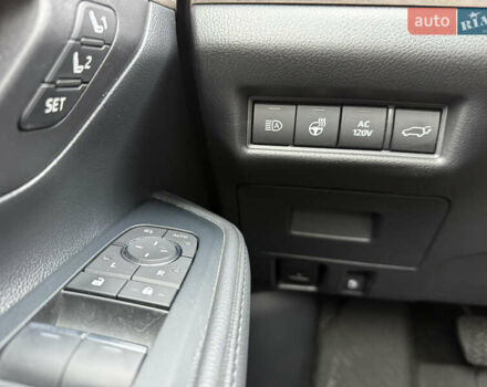 Сірий Тойота Grand Highlander, об'ємом двигуна 2.5 л та пробігом 33 тис. км за 69500 $, фото 16 на Automoto.ua