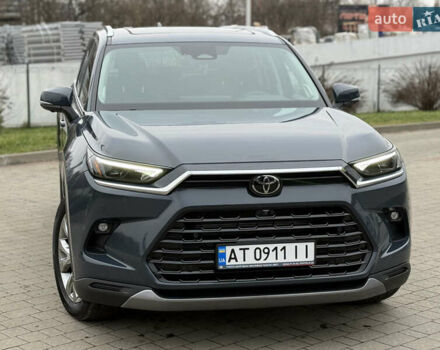 Сірий Тойота Grand Highlander, об'ємом двигуна 2.5 л та пробігом 33 тис. км за 69500 $, фото 5 на Automoto.ua