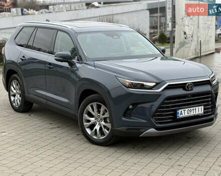 Сірий Тойота Grand Highlander, об'ємом двигуна 2.5 л та пробігом 33 тис. км за 69500 $, фото 4 на Automoto.ua