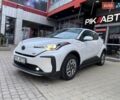 Белый Тойота Izoa, объемом двигателя 0 л и пробегом 2 тыс. км за 23400 $, фото 1 на Automoto.ua