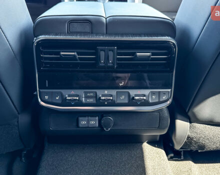 Тойота Land Cruiser 300, объемом двигателя 3.45 л и пробегом 0 тыс. км за 96805 $, фото 12 на Automoto.ua
