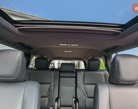 Тойота Land Cruiser 300, объемом двигателя 3.3 л и пробегом 0 тыс. км за 92824 $, фото 10 на Automoto.ua