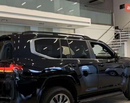 Тойота Land Cruiser 300, объемом двигателя 3.3 л и пробегом 0 тыс. км за 101494 $, фото 6 на Automoto.ua