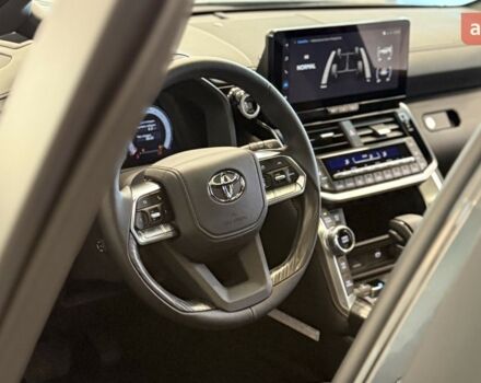 Тойота Land Cruiser 300, объемом двигателя 3.3 л и пробегом 0 тыс. км за 101494 $, фото 10 на Automoto.ua
