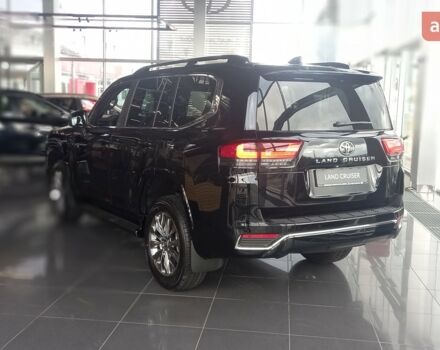 Тойота Land Cruiser 300 2025 в Киеве на Automoto.ua Тойота Land Cruiser 300, объемом двигателя 3.3 л и пробегом 0 тыс. км за 96925 $, фото 23 на Automoto.ua