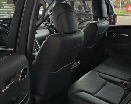 Тойота Land Cruiser 300, объемом двигателя 3.3 л и пробегом 0 тыс. км за 95429 $, фото 6 на Automoto.ua