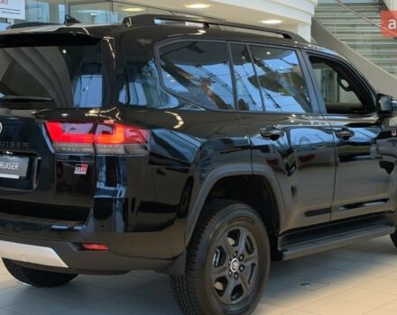 Тойота Land Cruiser 300, объемом двигателя 3.3 л и пробегом 0 тыс. км за 95908 $, фото 3 на Automoto.ua