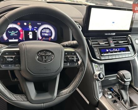 Тойота Land Cruiser 300, объемом двигателя 3.3 л и пробегом 0 тыс. км за 96948 $, фото 13 на Automoto.ua