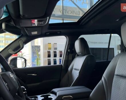Тойота Land Cruiser 300, об'ємом двигуна 3.3 л та пробігом 0 тис. км за 96344 $, фото 18 на Automoto.ua