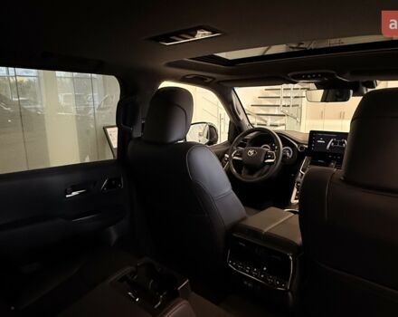 Тойота Land Cruiser 300, об'ємом двигуна 3.3 л та пробігом 0 тис. км за 100554 $, фото 15 на Automoto.ua