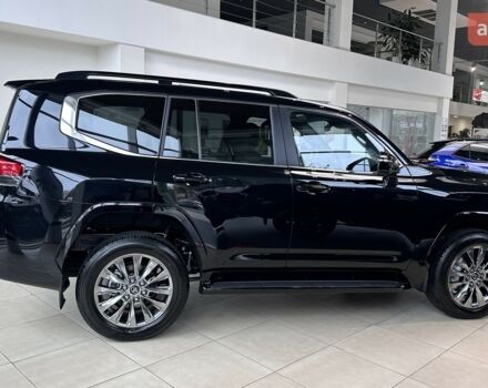 Тойота Land Cruiser 300, объемом двигателя 3.3 л и пробегом 0 тыс. км за 96948 $, фото 3 на Automoto.ua
