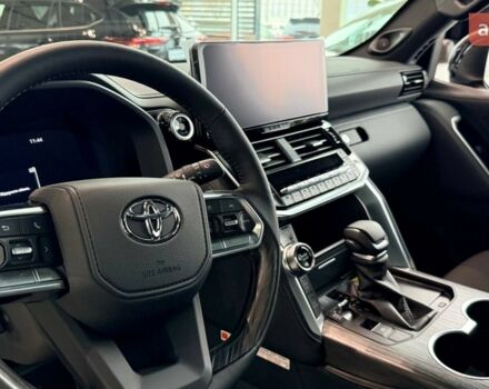 Тойота Land Cruiser 300, объемом двигателя 3.3 л и пробегом 0 тыс. км за 92723 $, фото 6 на Automoto.ua