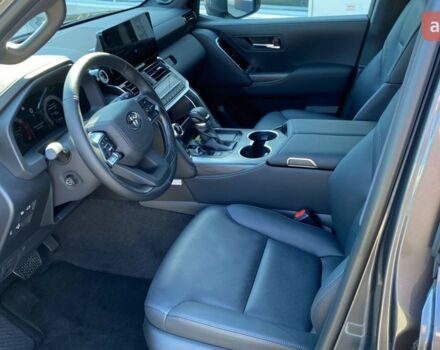 Тойота Land Cruiser 300, объемом двигателя 3.3 л и пробегом 0 тыс. км за 97324 $, фото 11 на Automoto.ua