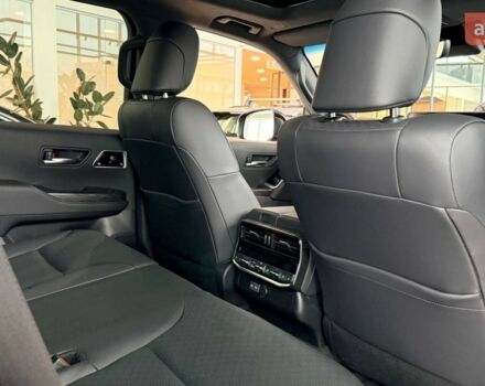 Тойота Land Cruiser 300, объемом двигателя 3.3 л и пробегом 0 тыс. км за 92723 $, фото 8 на Automoto.ua