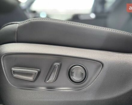 купити нове авто Тойота Land Cruiser 300 2025 року від офіційного дилера Тойота на Столичному Тойота фото