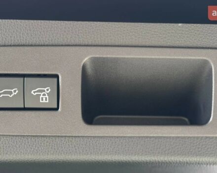 купити нове авто Тойота Land Cruiser 300 2025 року від офіційного дилера Тойота на Столичному Тойота фото