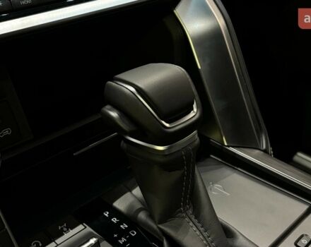 Тойота Land Cruiser 300, объемом двигателя 3.3 л и пробегом 0 тыс. км за 95679 $, фото 9 на Automoto.ua