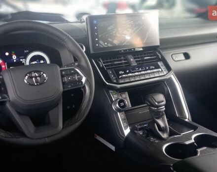 Тойота Land Cruiser 300 2025 в Киеве на Automoto.ua Тойота Land Cruiser 300, объемом двигателя 3.3 л и пробегом 0 тыс. км за 96925 $, фото 26 на Automoto.ua