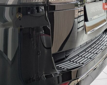 Тойота Land Cruiser 300, объемом двигателя 3.3 л и пробегом 0 тыс. км за 95429 $, фото 5 на Automoto.ua